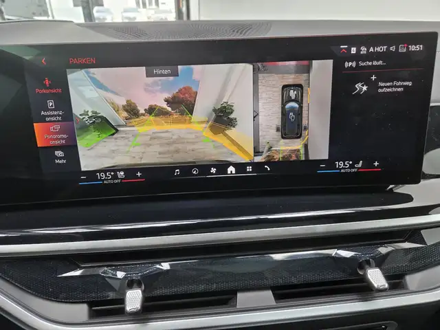 BMW X7 view 13