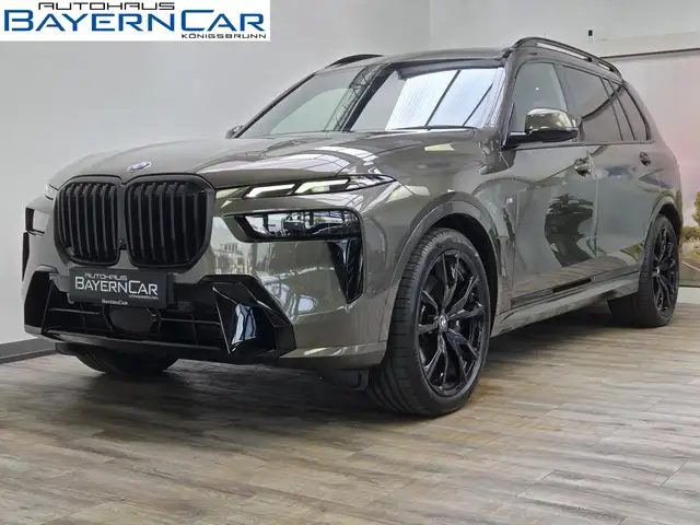 2025 BMW X7 in Green for sale