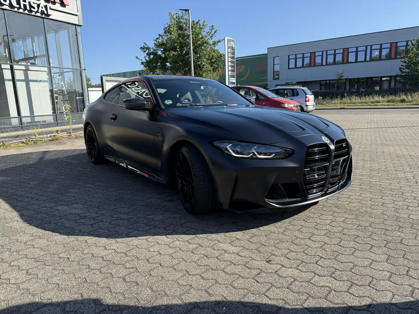 BMW M4 Competition M xDrive Schwarz - 2