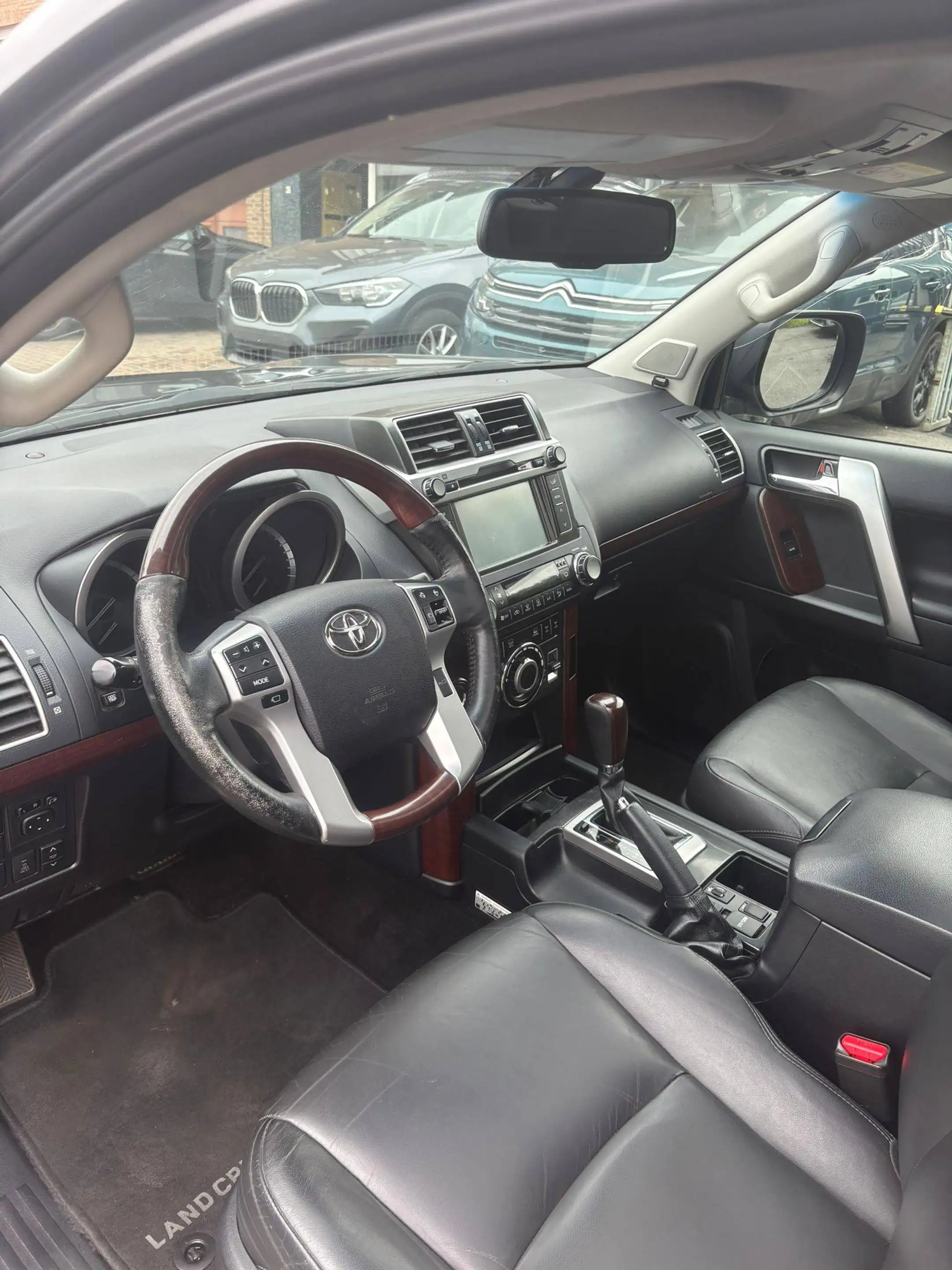 Toyota Land Cruiser Land Cruiser/3.0/Premium/Belgium Car/5 Seats — photo 6