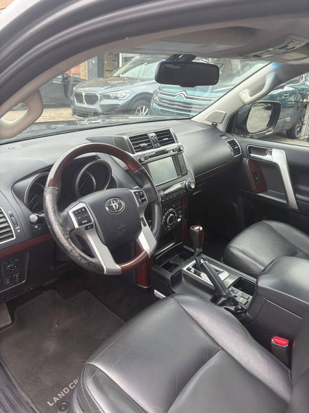 Toyota Land Cruiser Land Cruiser/3.0/Premium/Belgium Car/5 Seats — photo 6