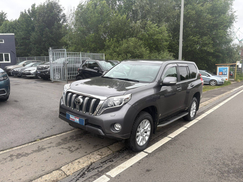 Toyota Land Cruiser Land Cruiser/3.0/Premium/Belgium Car/5 Seats
