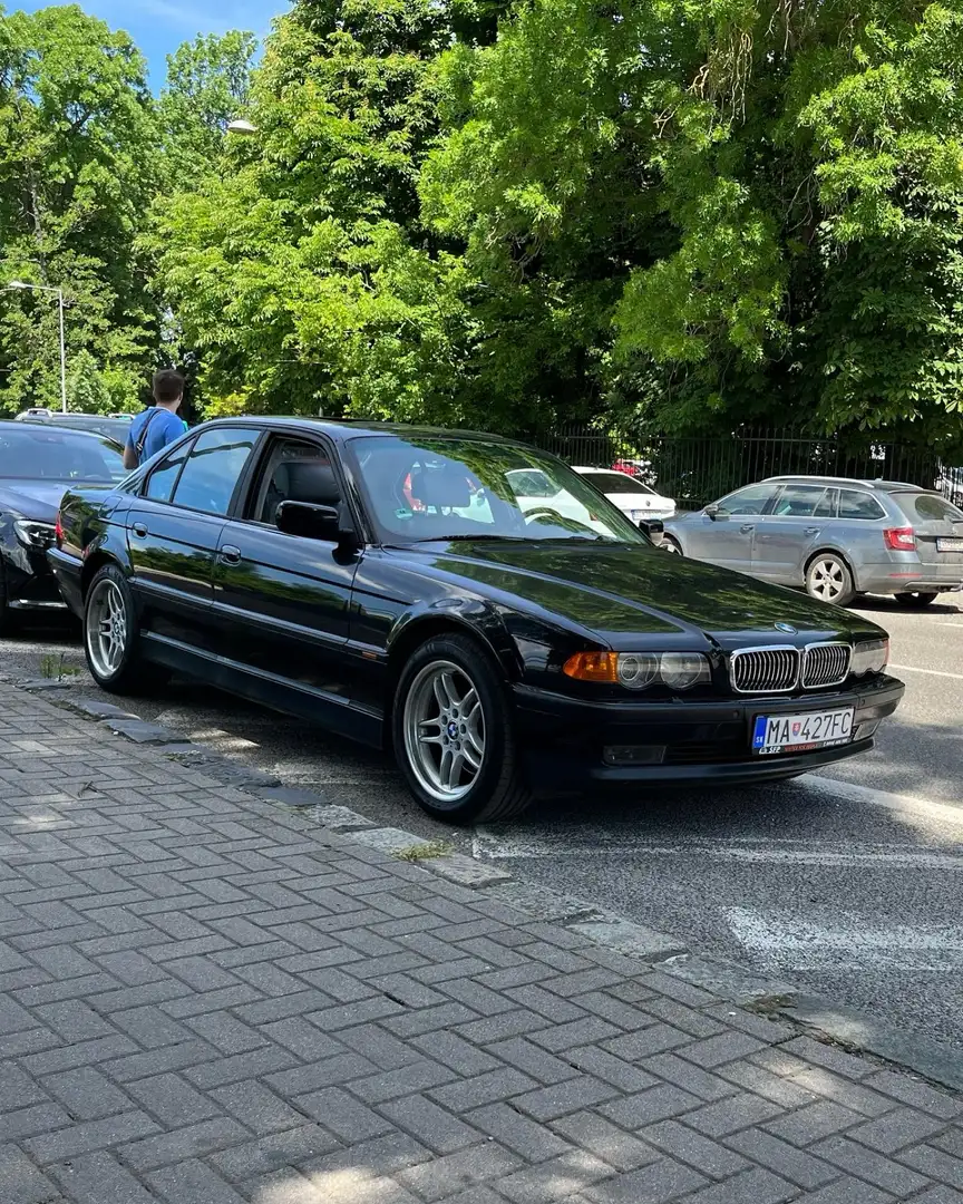 BMW 750 750i Zwart - 2