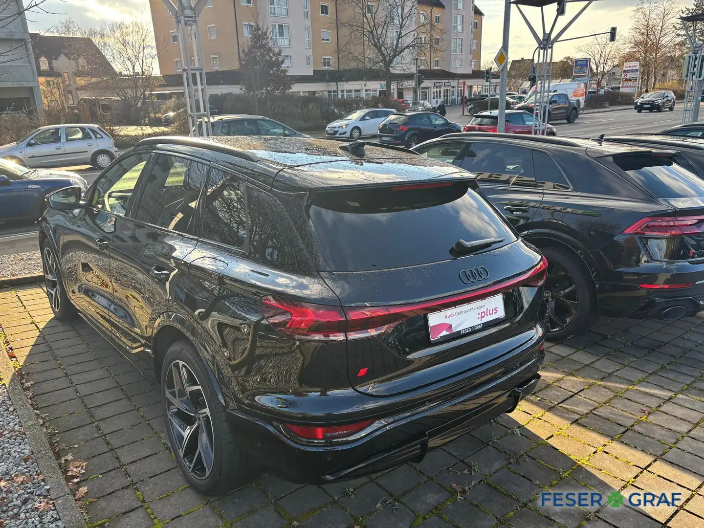 Audi SQ6 e-tron e-tron 360 kW +B&O+Tech Pro+Interieur S+ Schwarz - 2