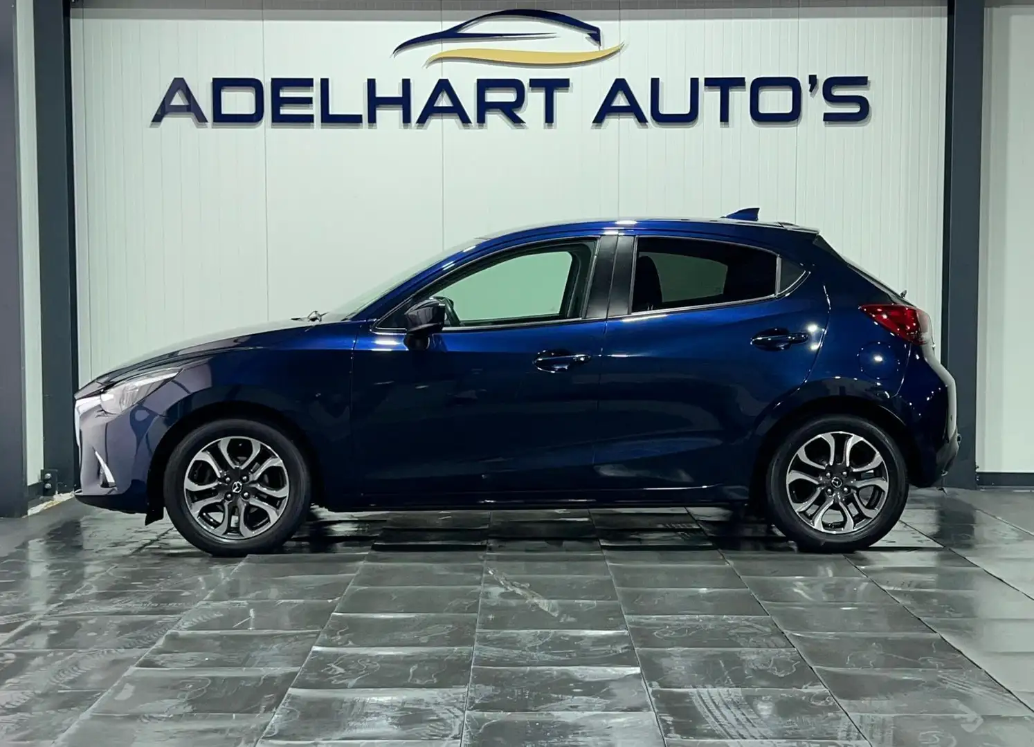 Mazda 2 1.5 Skyactiv-G GT-M / Navigatie full map / Keyless Blauw - 2