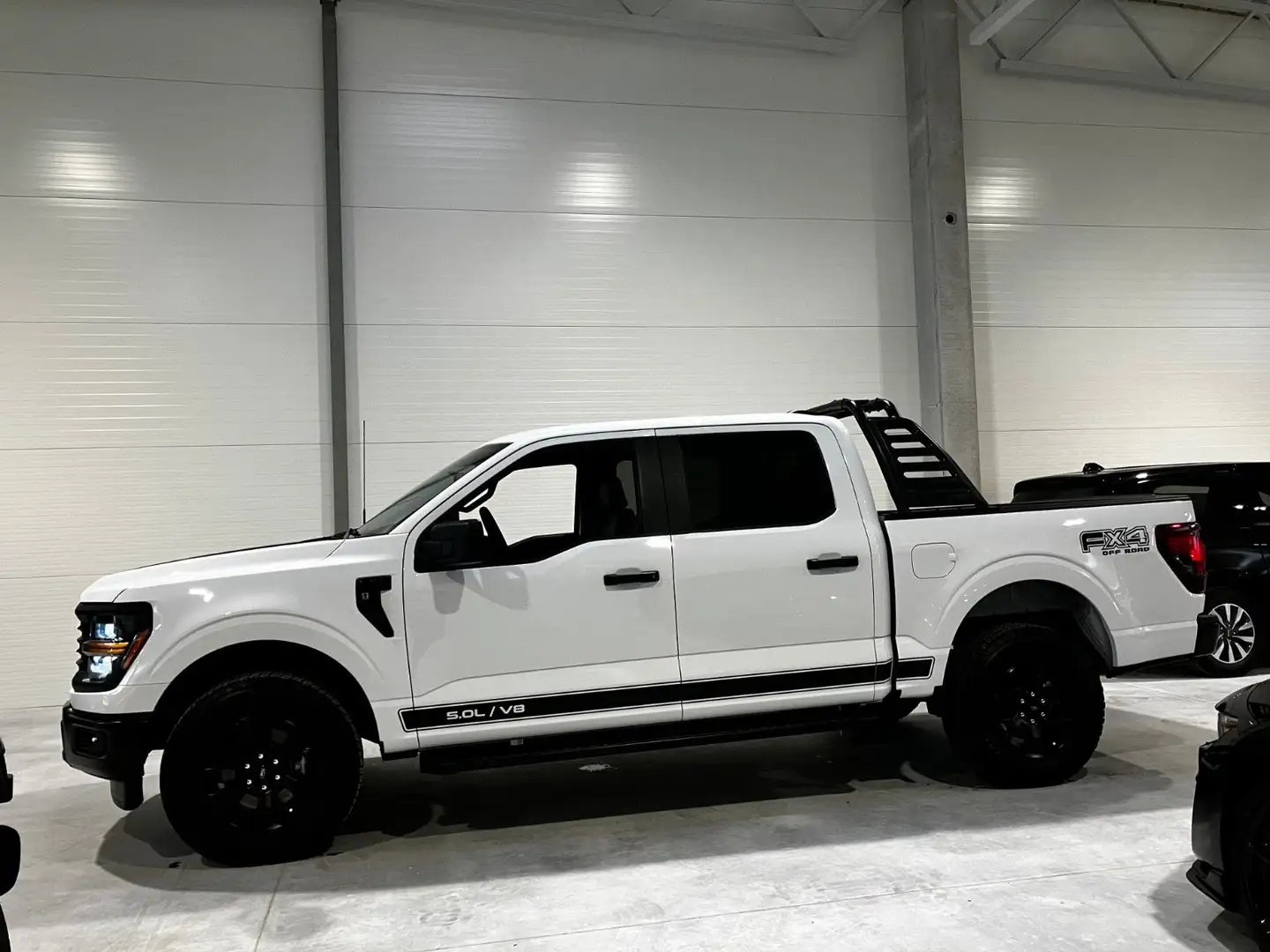 Ford F 150 5,0 V8 4x4 Crewcab Facelift Leder Navi Weiß - 2