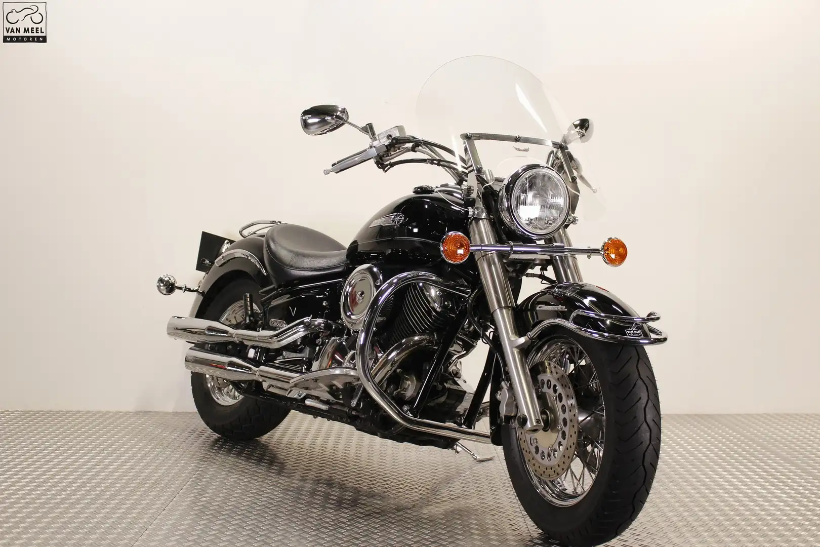 Yamaha XVS 1100 Dragstar Schwarz - 2