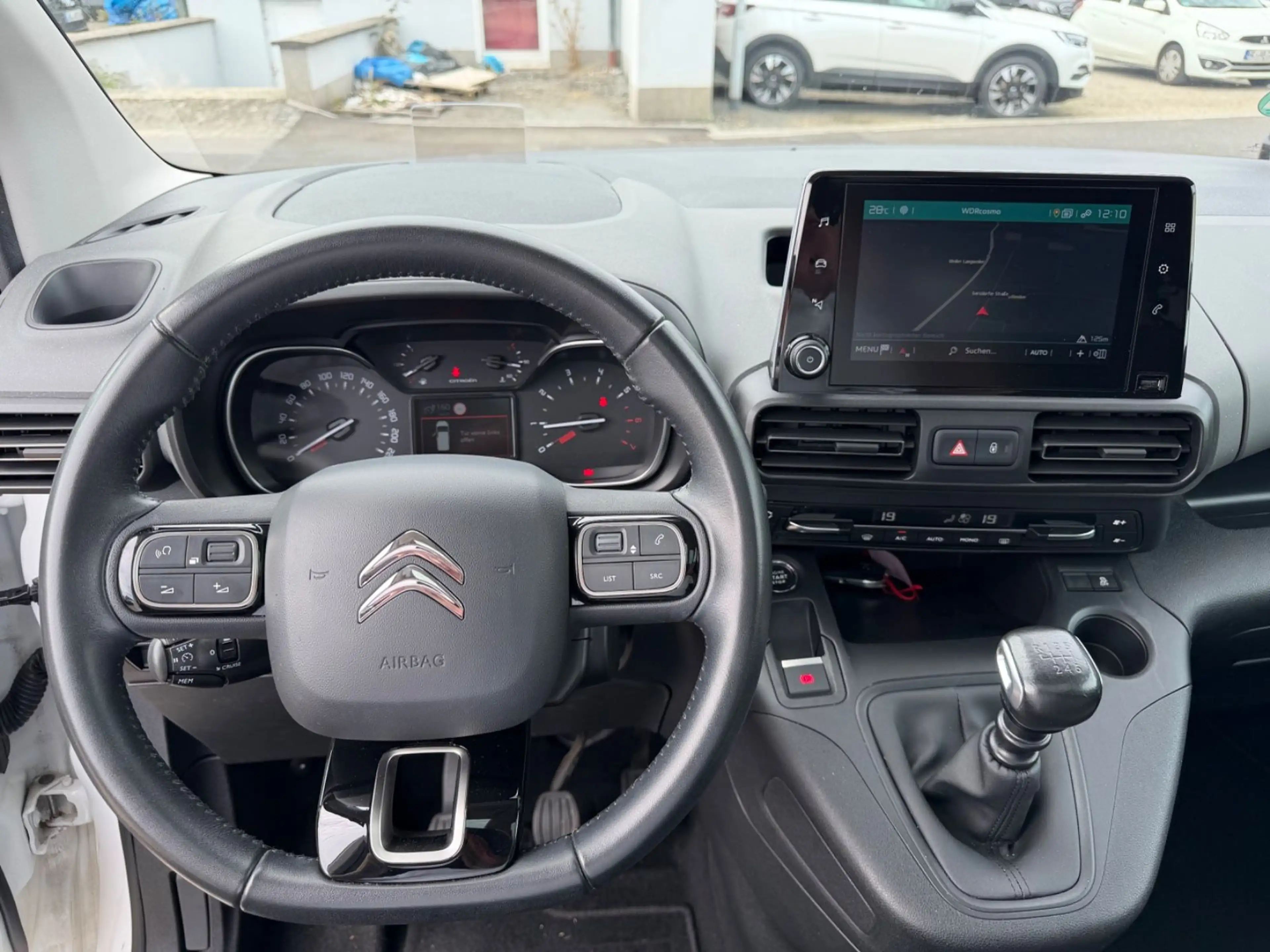 Citroen Berlingo Shine M HeadUp Navi PANO Kamera PDC — photo 15