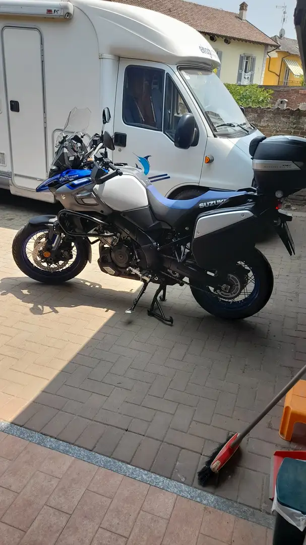 Suzuki V-Strom 1000 Globe Rider Bleu - 1