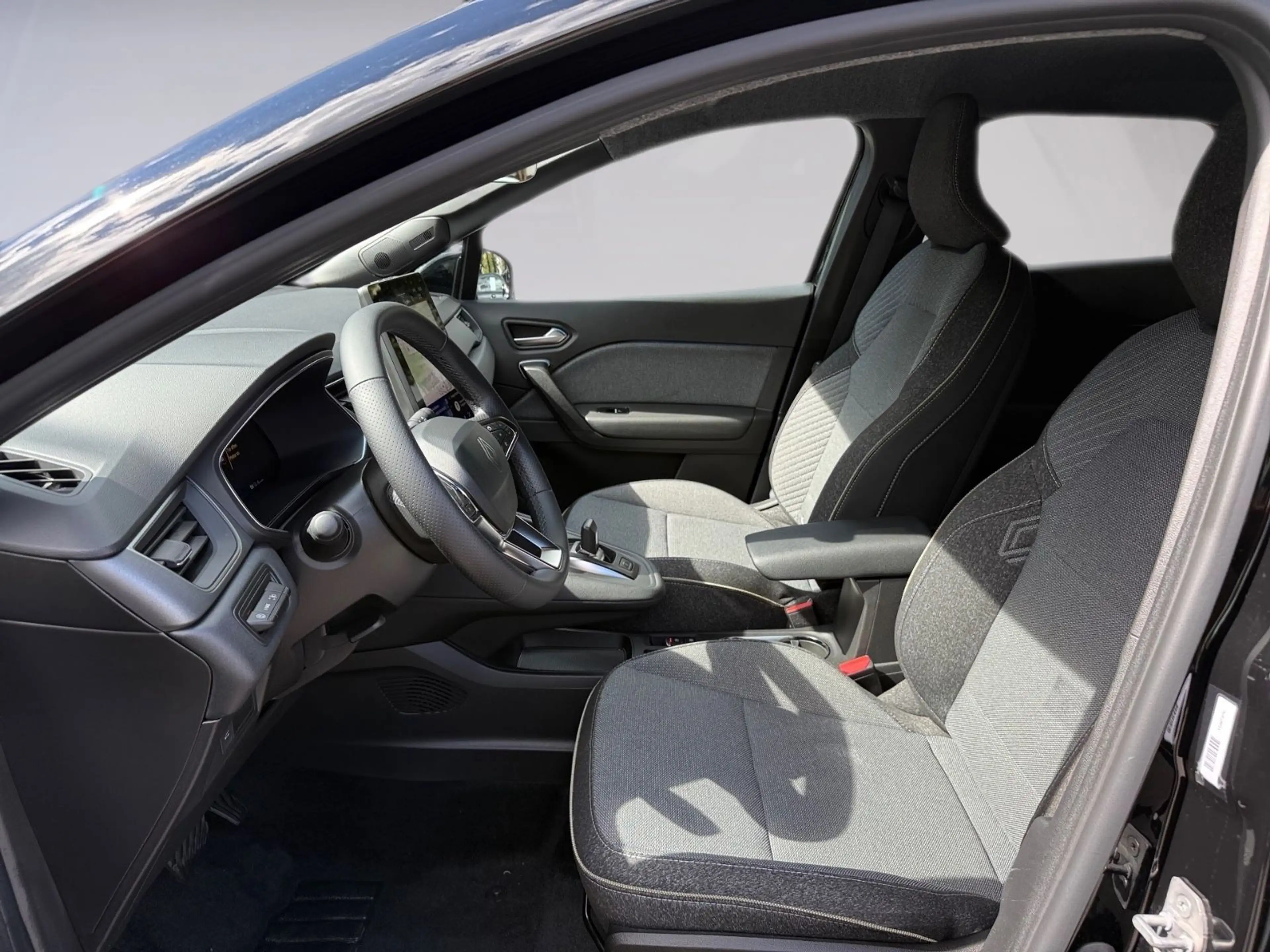 Renault Symbioz 160 E-Tech Full Hybrid Techno — photo 12