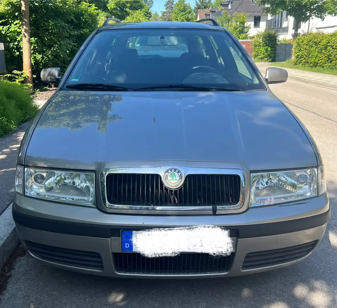 Skoda Octavia 1.6 Combi Tour - 2