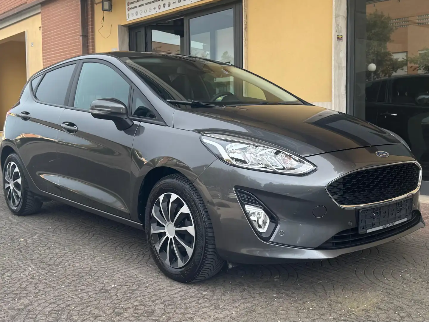Ford Fiesta Fiesta 5p 1.5 ecoblue (tdci) Titanium 85cv my19 Gris - 2