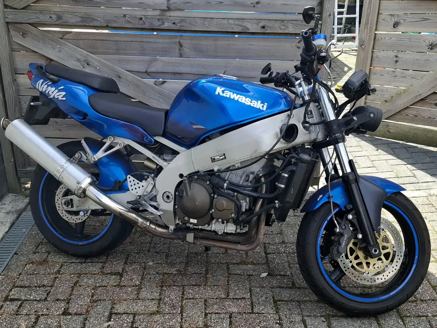 Kawasaki Ninja ZX-9R 900c Blau - 1