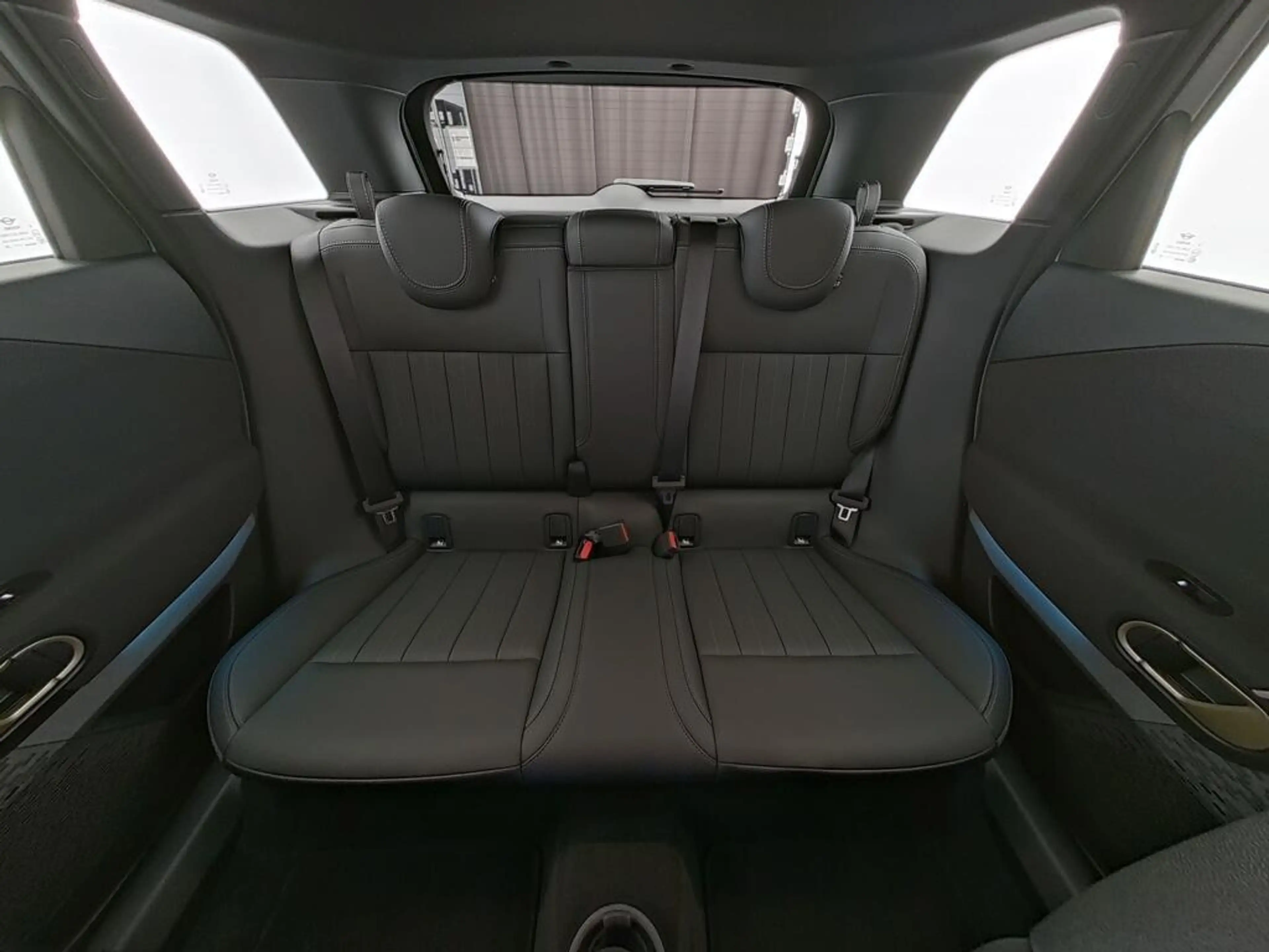 MINI Aceman SE John Cooper Works M 54.2 kWh — photo 6
