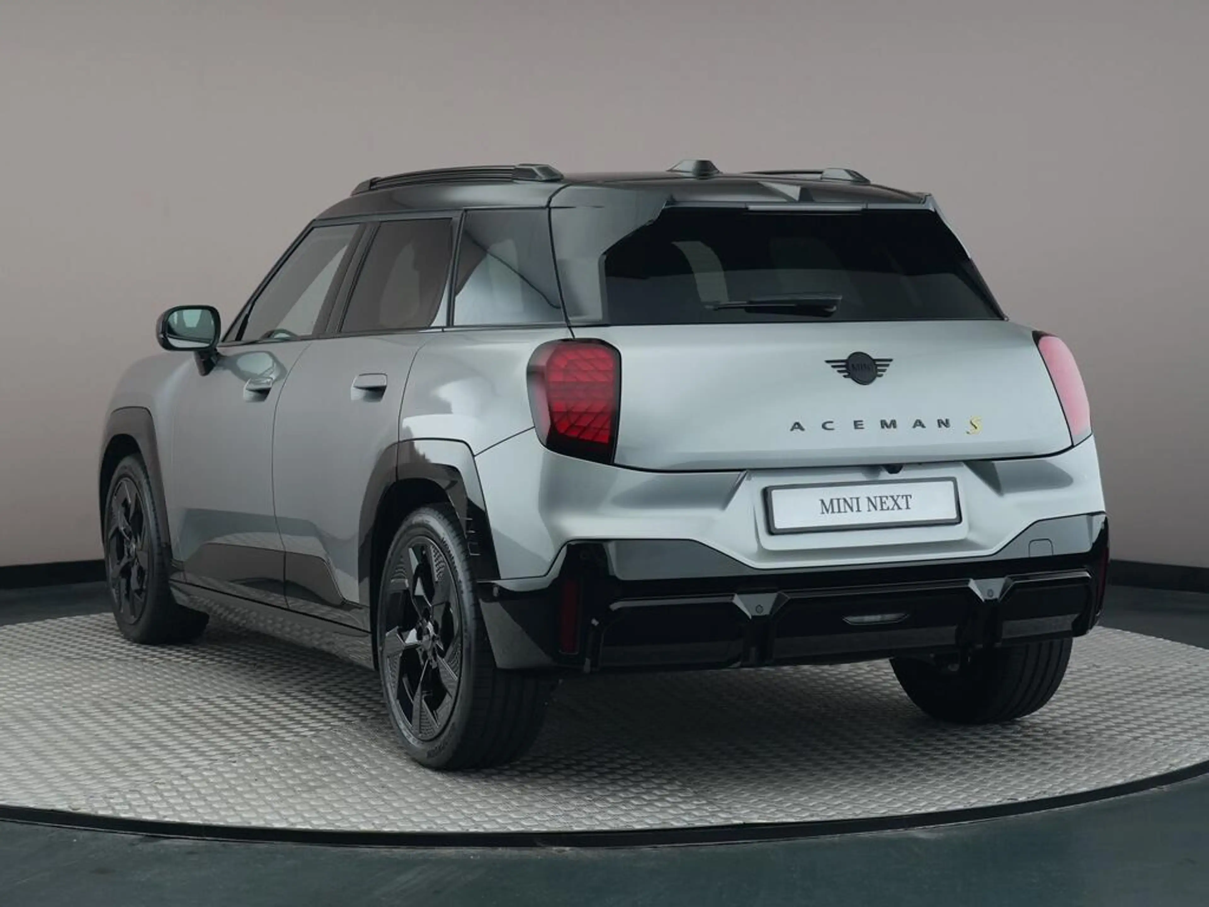 MINI Aceman SE John Cooper Works M 54.2 kWh — photo 11
