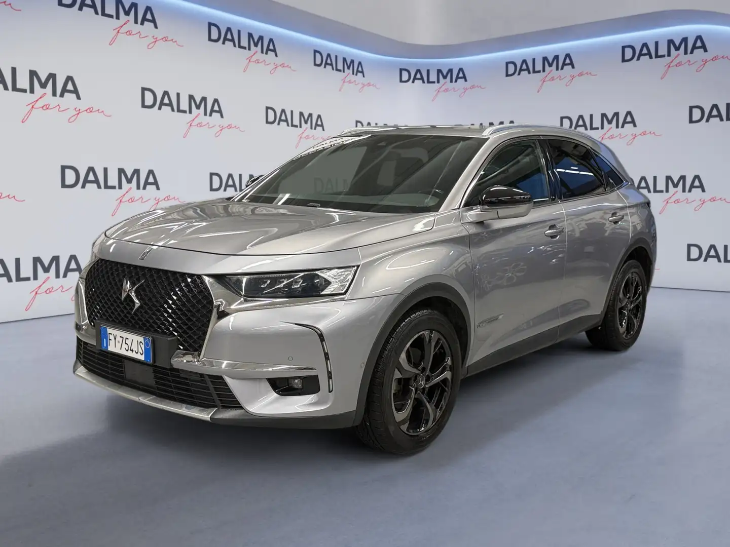 DS Automobiles DS 7 Crossback Crossback 1.5 BlueHDi Grand Chic Grau - 1