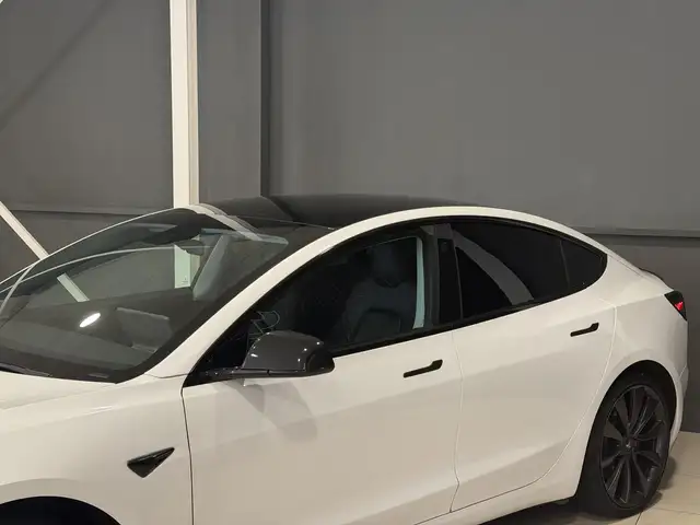 Tesla Model 3 view 11