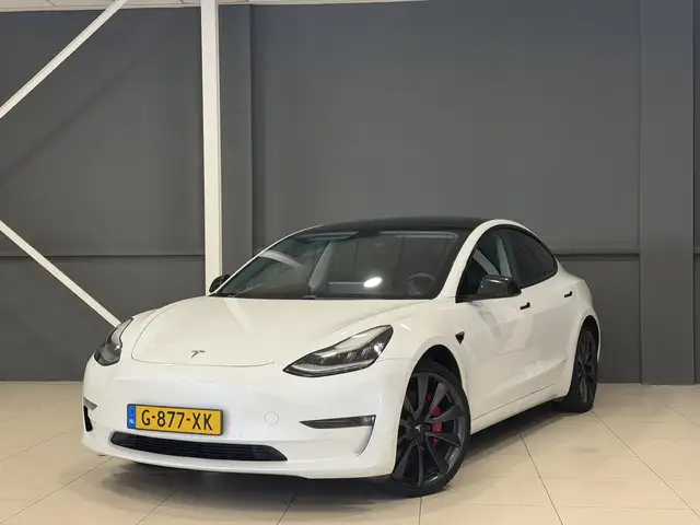 Tesla Model 3 view 15