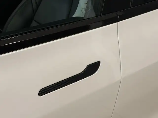 Tesla Model 3 view 9