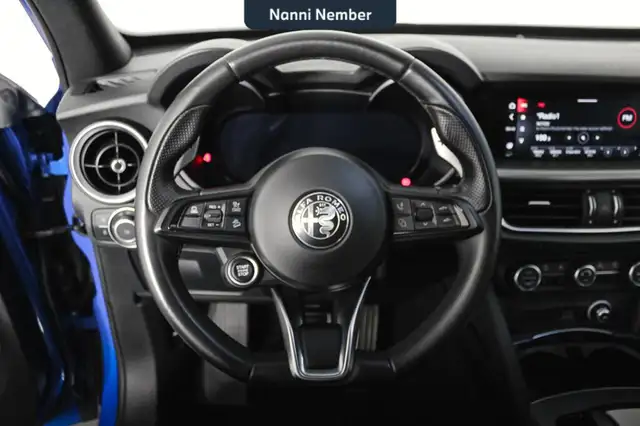 Alfa Romeo Stelvio view 10