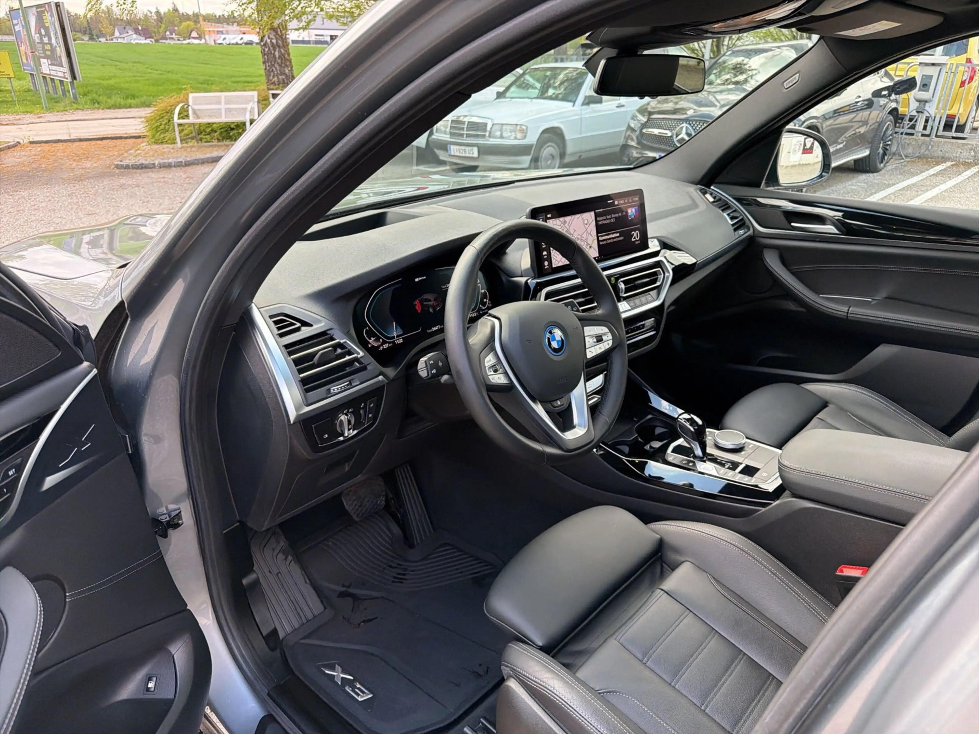 BMW X3 -Reihe Pano SHZ PTS Cam — photo 12