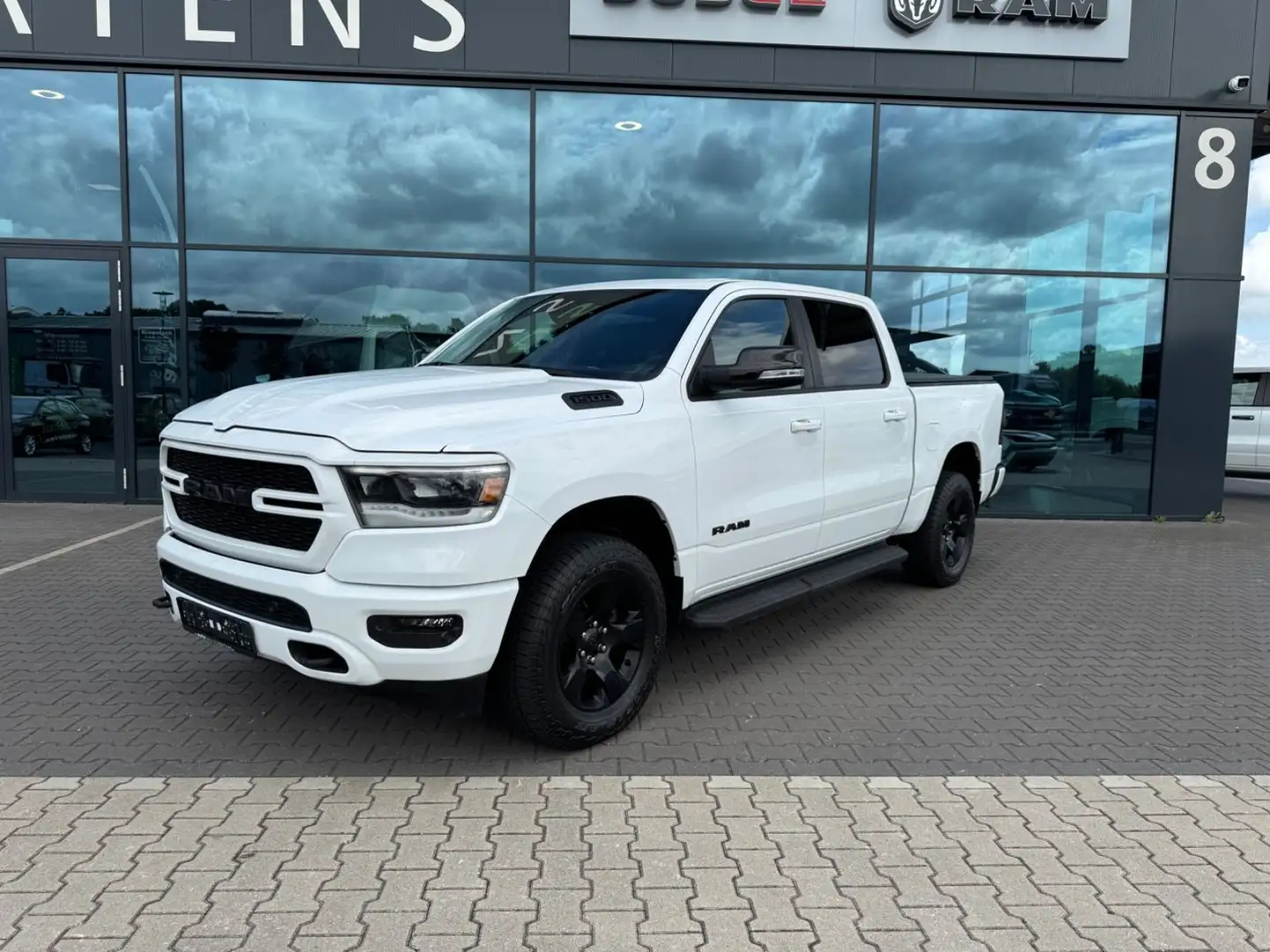 Dodge RAM 1500 Gen.5 CrewCab BackCountry Pano U-frei Белый - 1