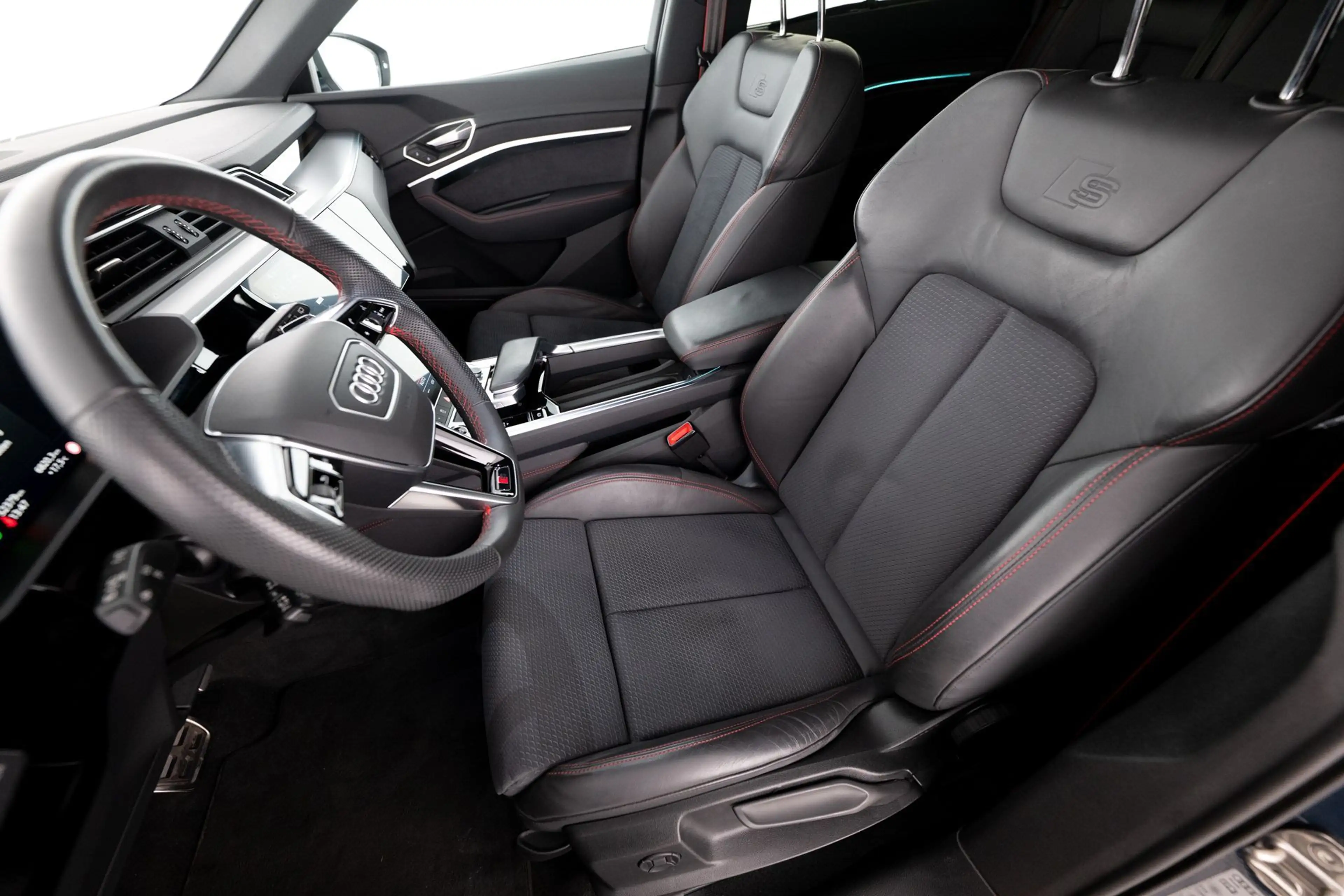 Audi Q8 e-tron 55 quattro 2xS-LINE HEAD-UP MATRIX AHK -53% — photo 12
