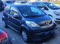 Peugeot 107 1.0e 12V 68ch 2-Tronic Trendy crna - thumbnail 3