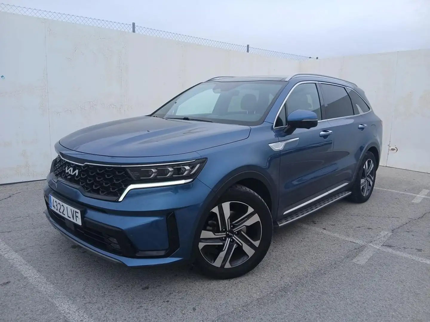 Kia Sorento 1.6 T-GDi PHEV Emotion Pack Luxury 4x4 Blau - 1