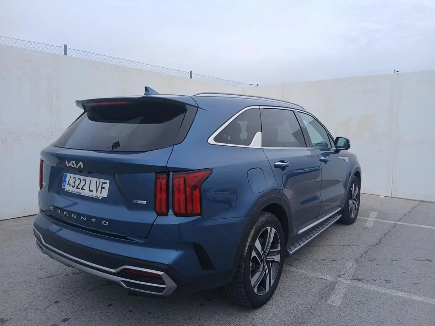 Kia Sorento 1.6 T-GDi PHEV Emotion Pack Luxury 4x4 Blau - 2