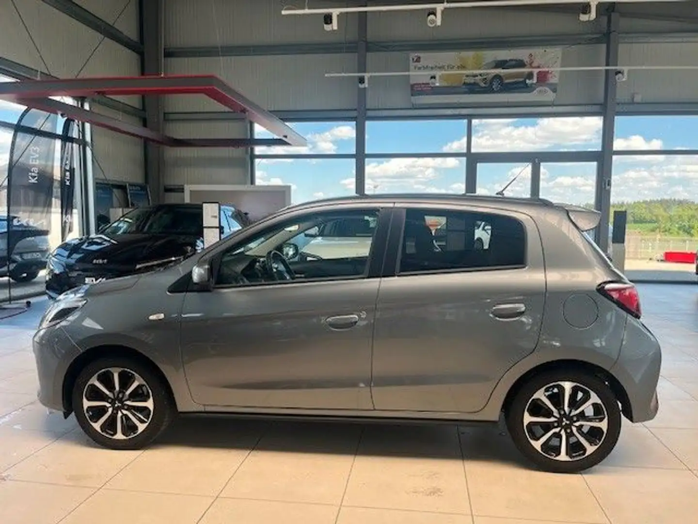 Mitsubishi Space Star Intro Edition+ Grau - 2