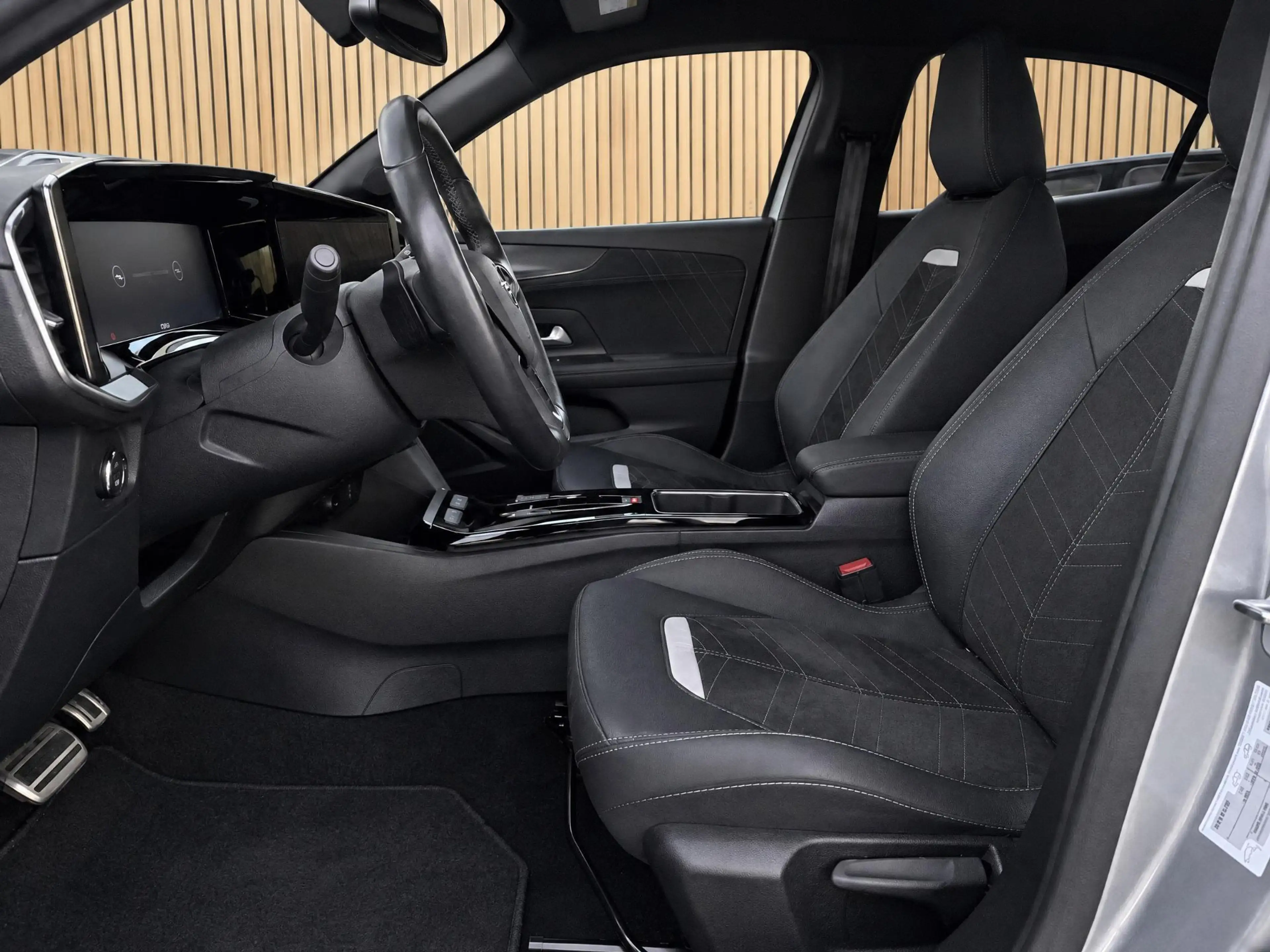 Opel Mokka 1.2 Turbo Ultimate Automaat | Navi / Camera / Clim — photo 12