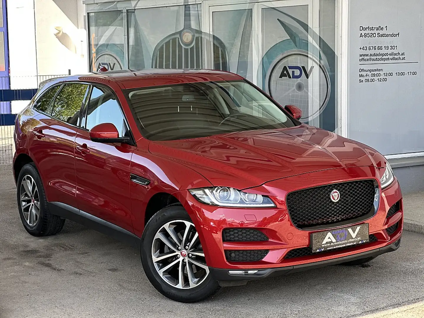 Jaguar F-Pace 20d AWD Prestige Aut. Rot - 2