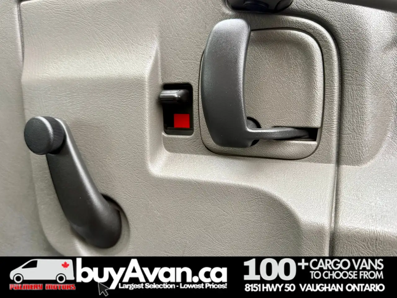 GMC Savana снимка GMC Savana