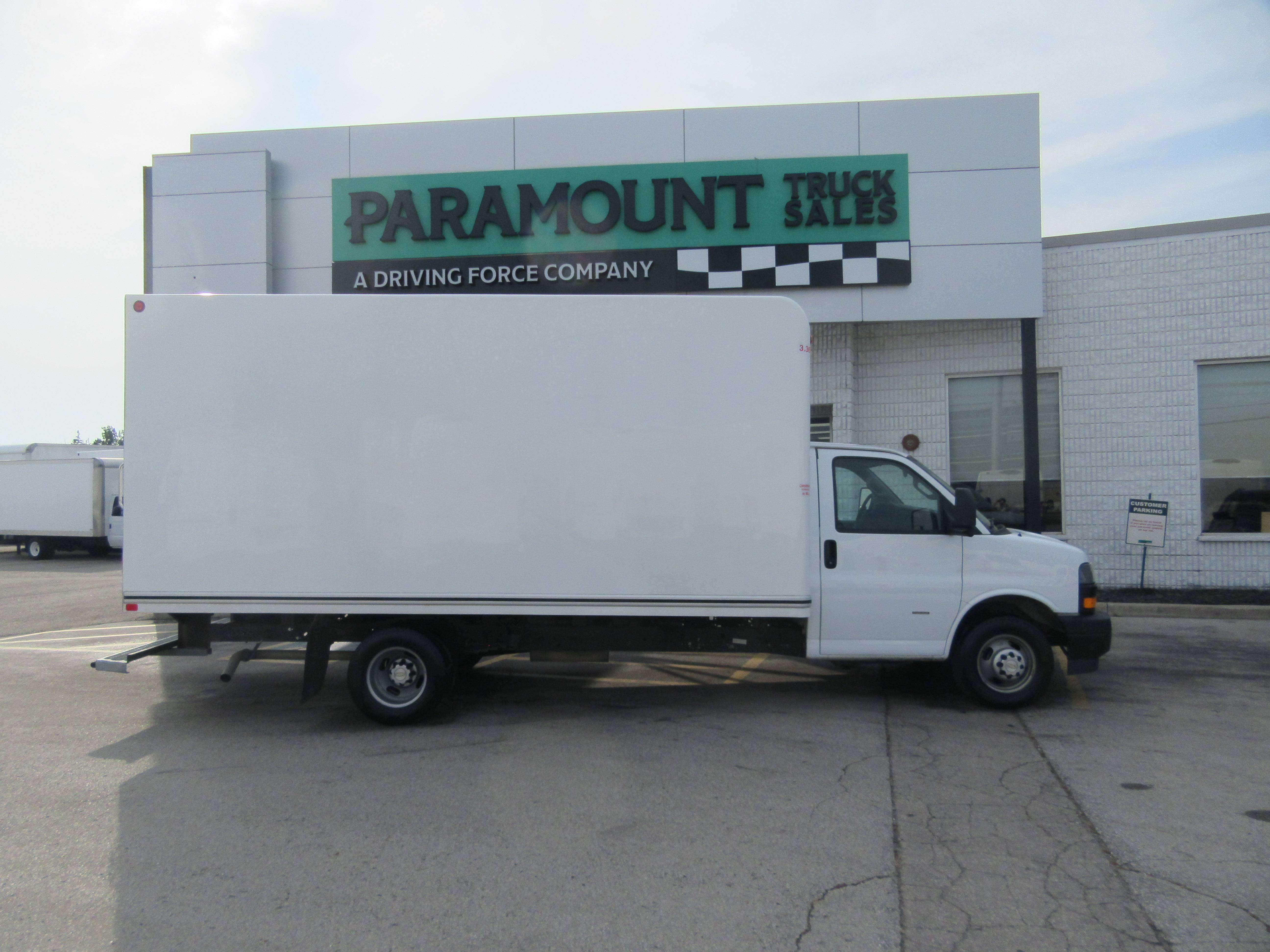 2024 Chevrolet Express 3500 Commercial Cutaway