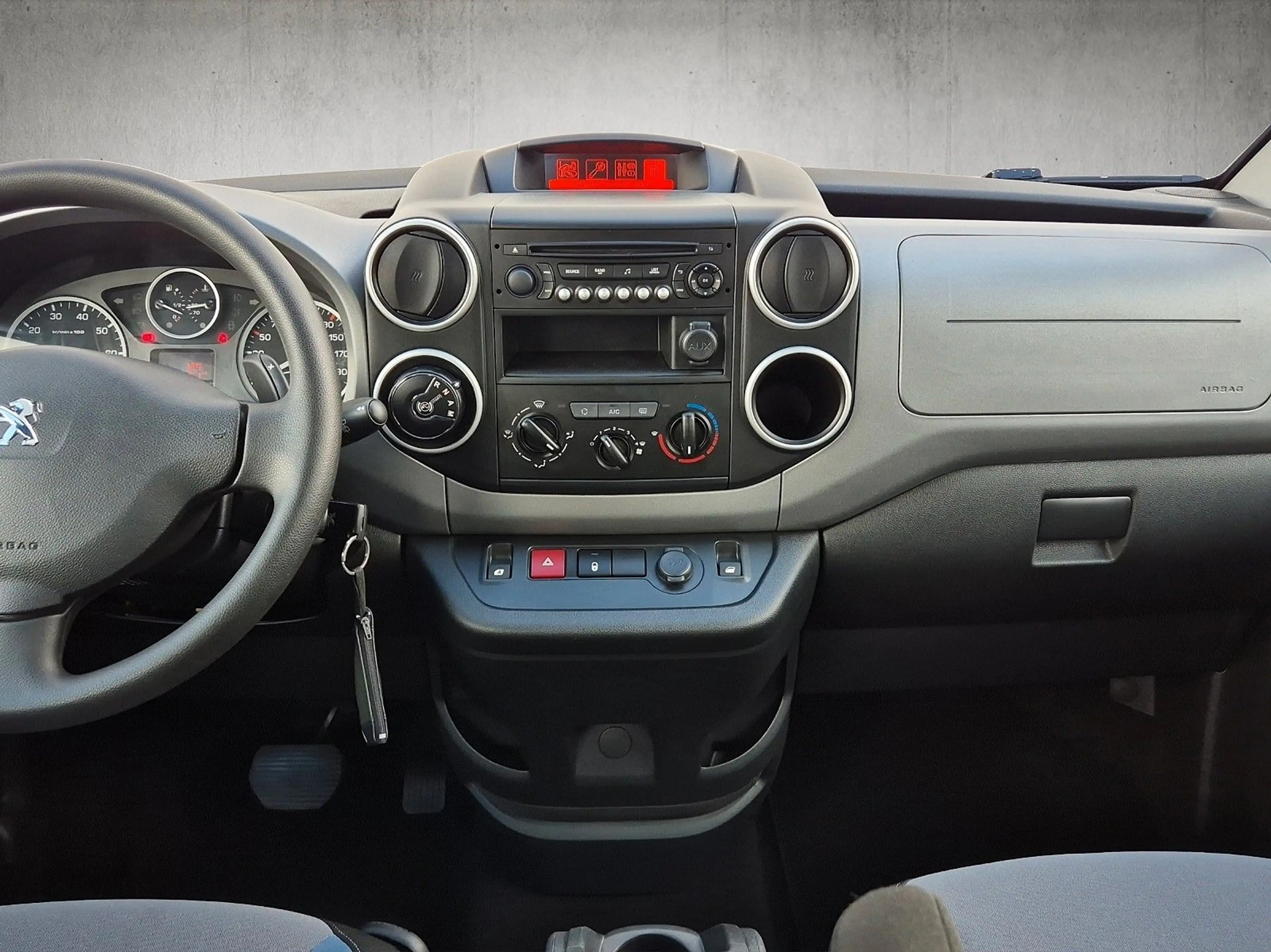 Peugeot Partner Tepee Active/1 Hand/Automatik/54Tkm — photo 14
