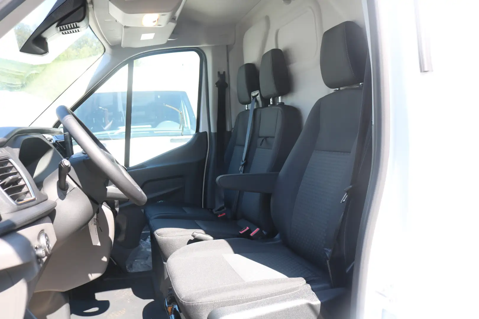 Ford Transit 2.0 TDCI L3 H2 Trend Airco Navigatie Camera Trekha Wit - 2