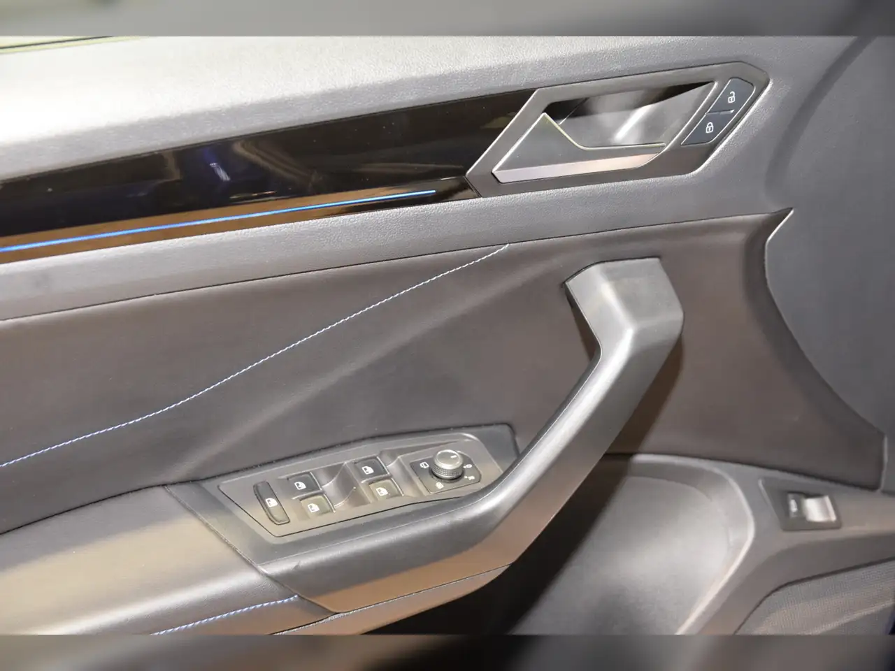 Volkswagen T-Roc R 4Motion DSG Panodach, миниатюра 12