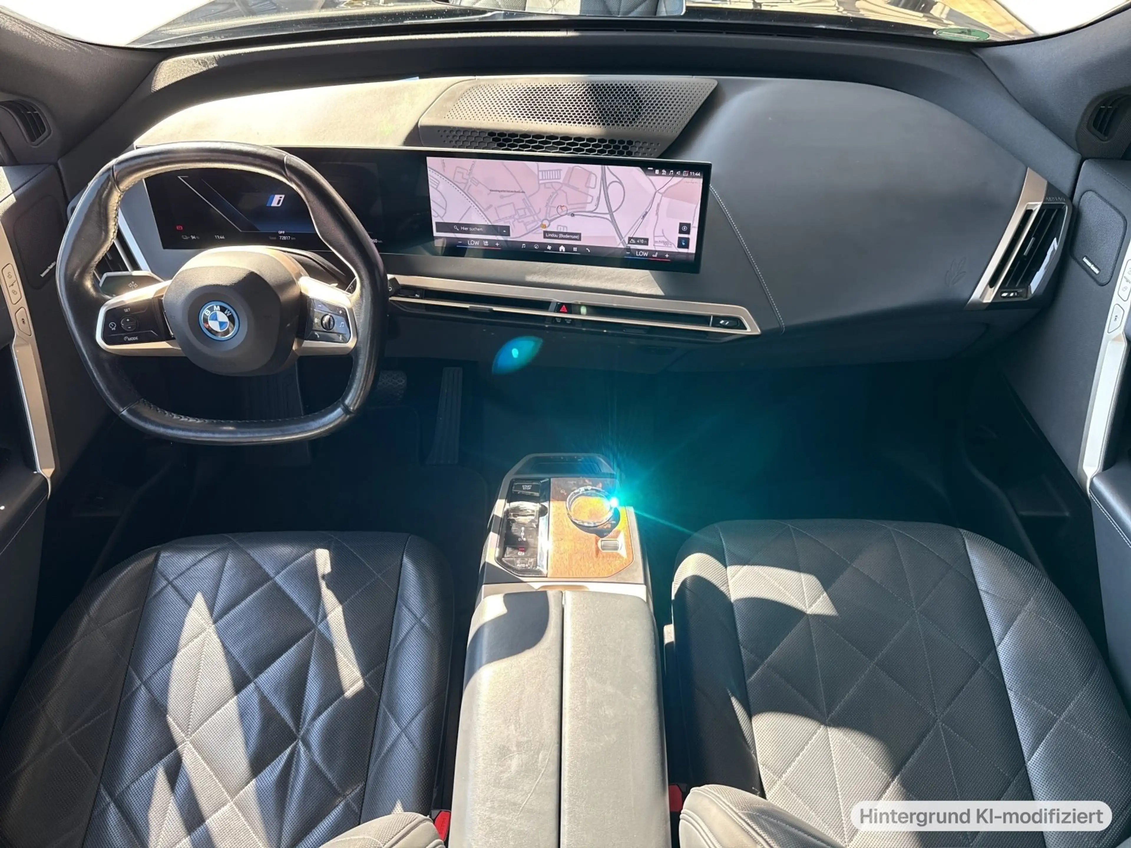BMW iX xDrive40 — photo 7