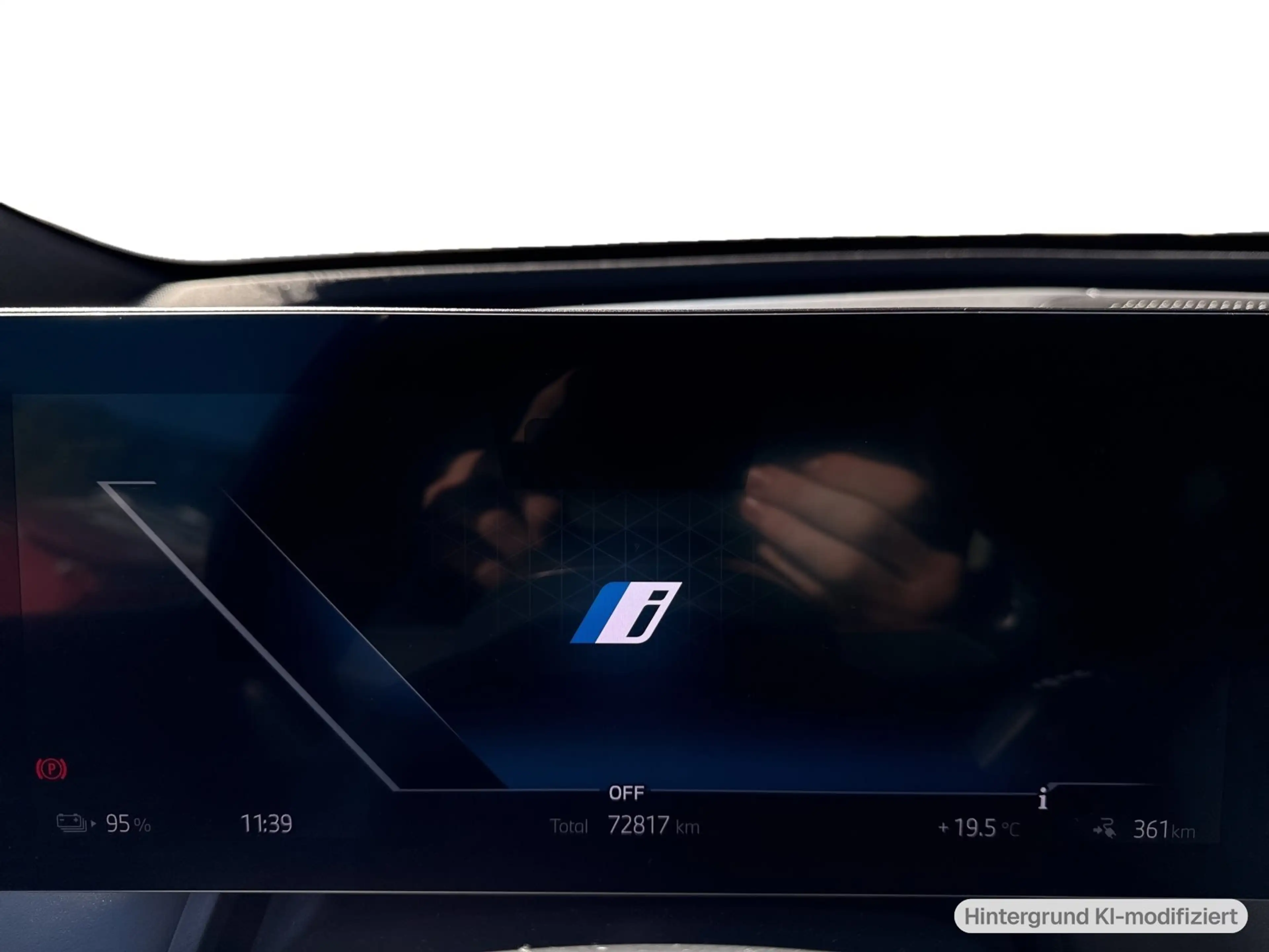 BMW iX xDrive40 — photo 9
