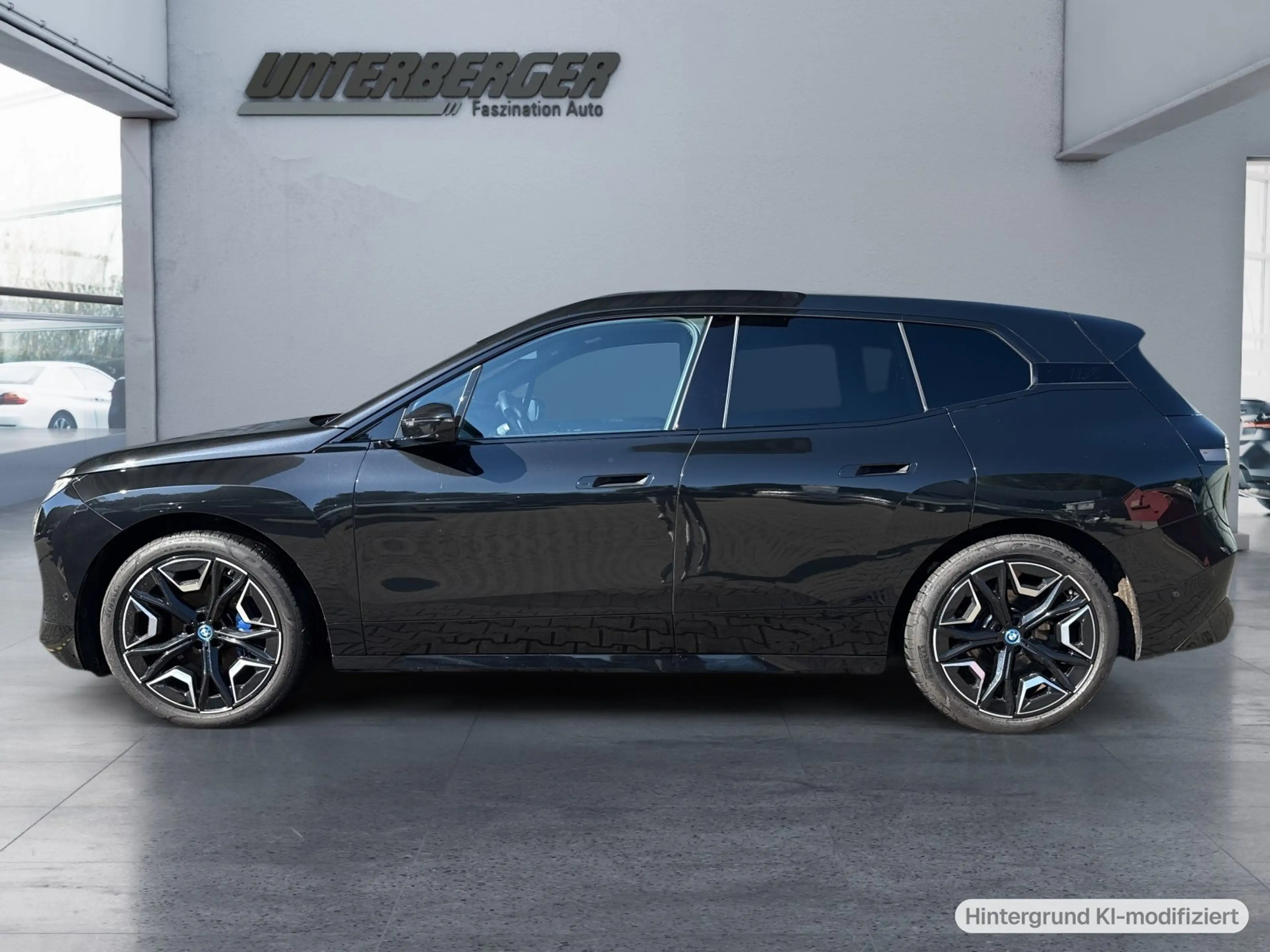 BMW iX xDrive40 — photo 3