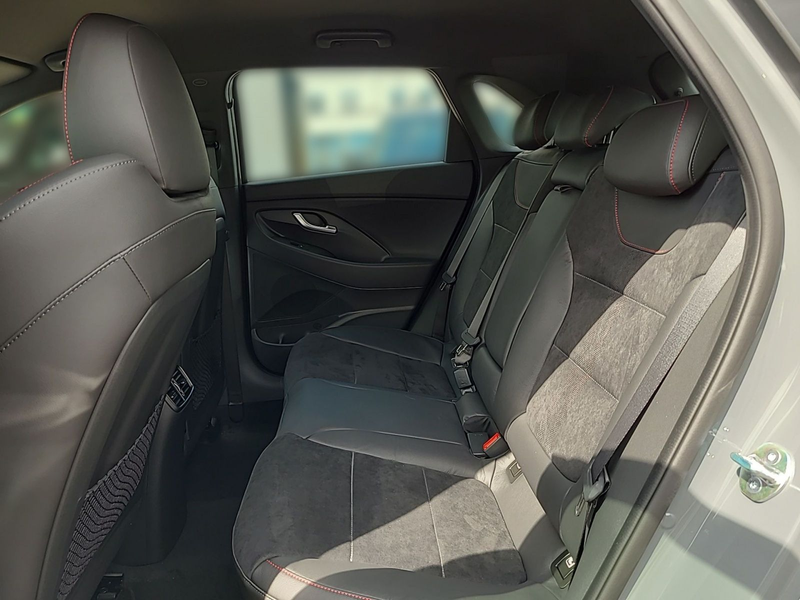 Hyundai i30 N-Line 1.5 T-GDi 48V — photo 9