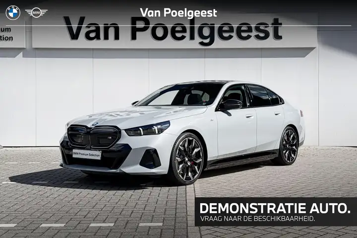BMW i5 Sedan M60 xDrive | M Sport | Comfort Pack | Panora