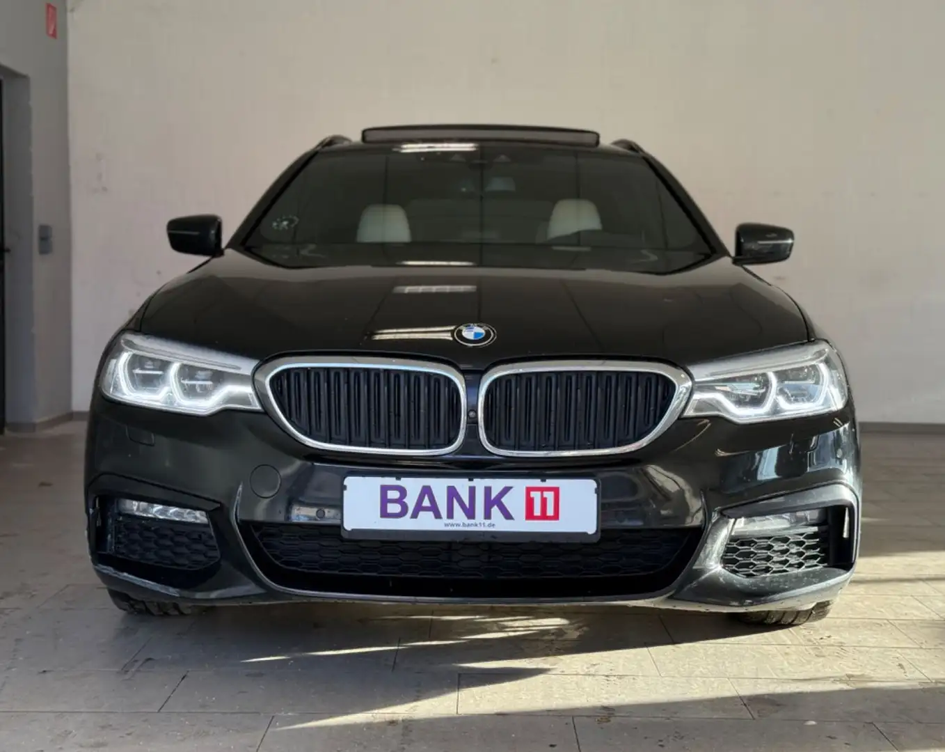 BMW 530 i Touri xDrive M Sport/Pano/360/HUD/H&K/Soft Schwarz - 2