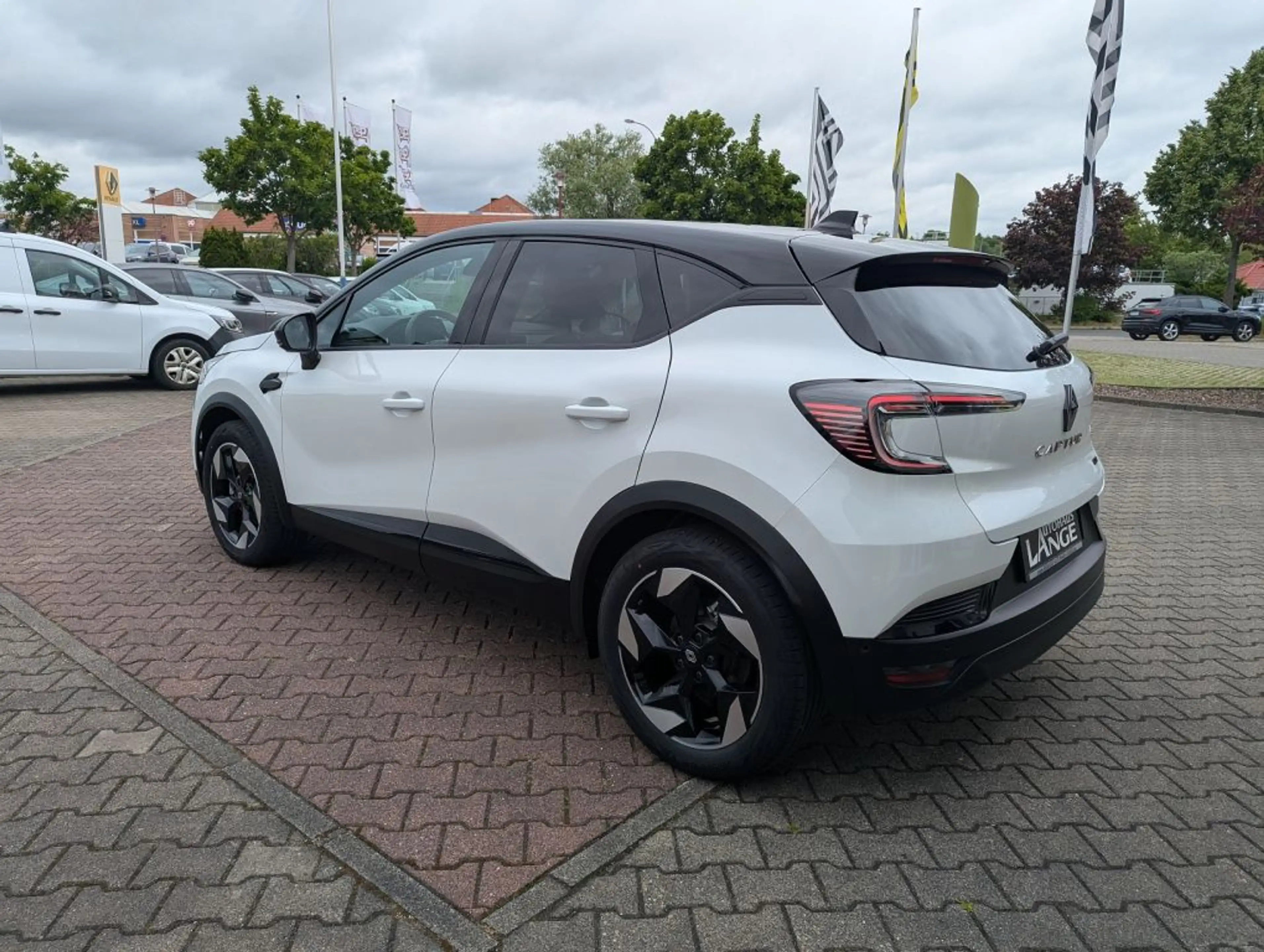 Renault Captur E-TECH Full Hybrid 145 TECHNO — photo 2