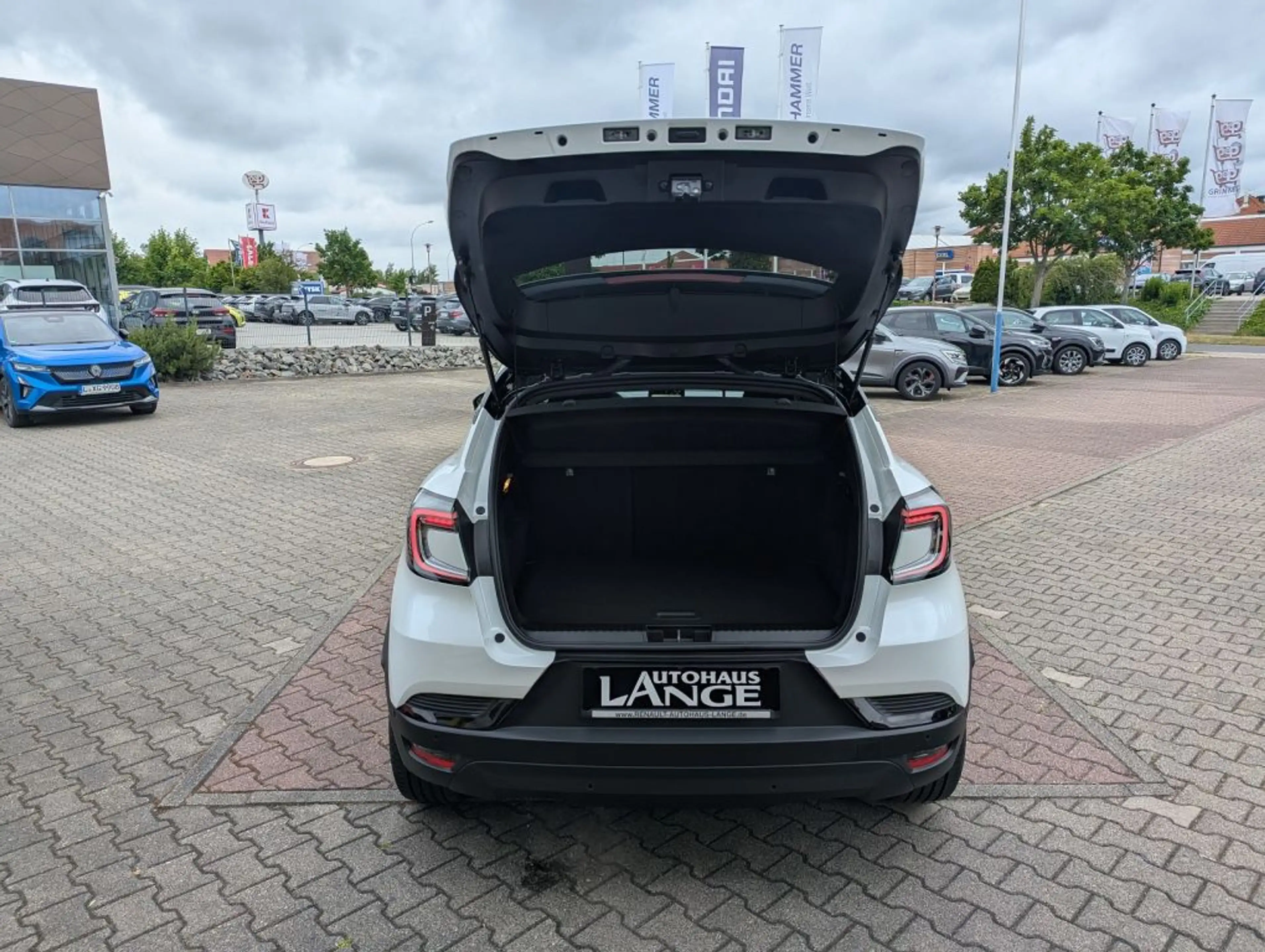 Renault Captur E-TECH Full Hybrid 145 TECHNO — photo 6