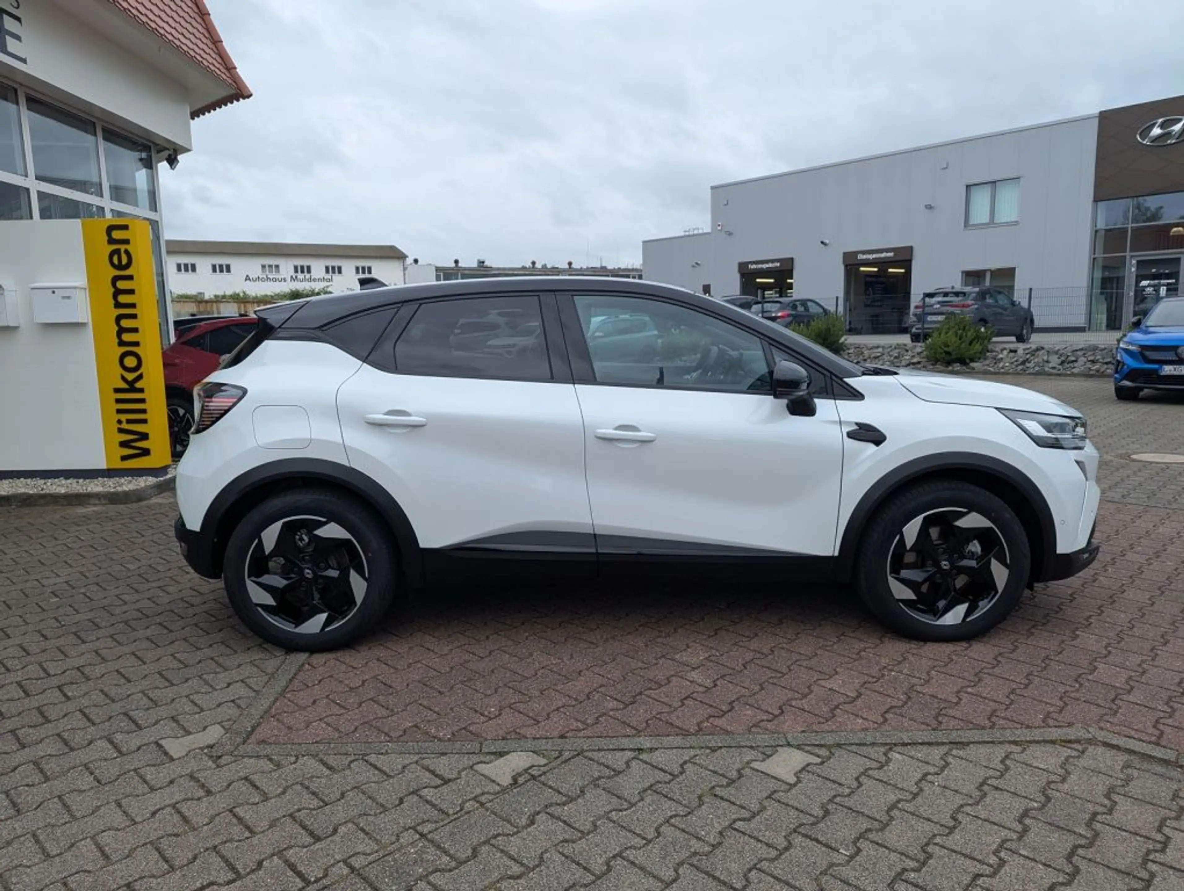 Renault Captur E-TECH Full Hybrid 145 TECHNO — photo 3