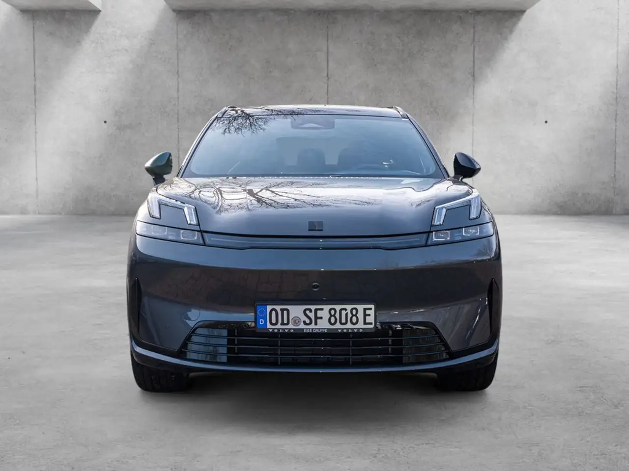 Lynk & Co 08 Plug-In Hybrid More Massage HK 21" 2