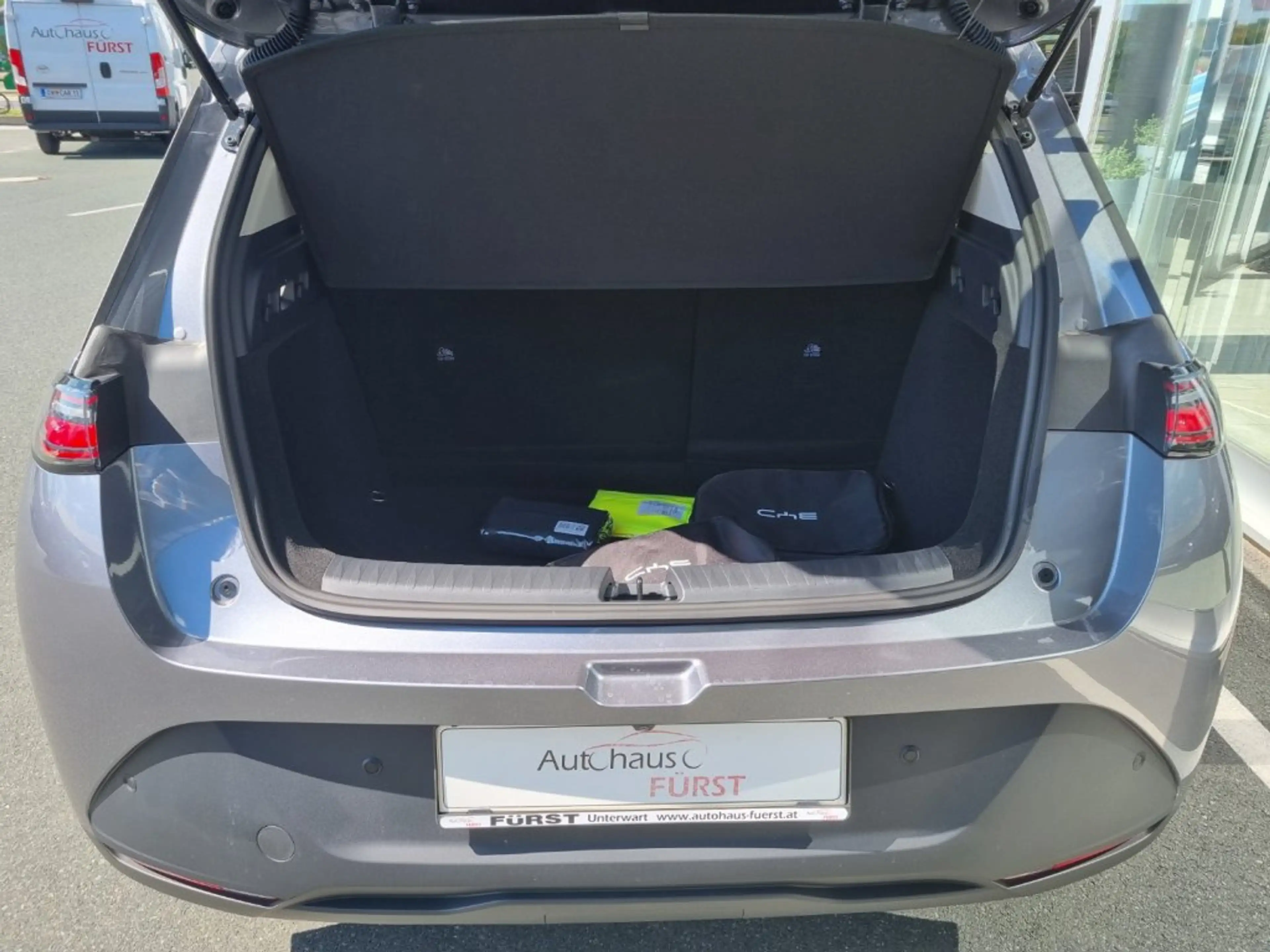 BYD Dolphin G DM-i Comfort — photo 5
