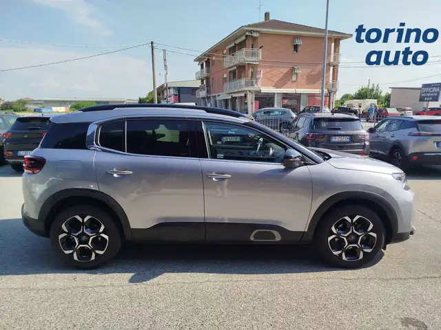 Citroen C5 Aircross view 2